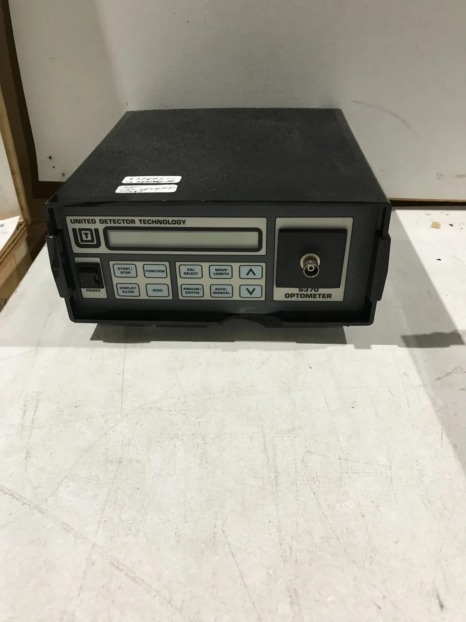 USED UNITED DETECTOR TECHNOLOGY S370
