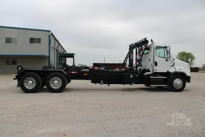 Used 2017 FREIGHTLINER 114SD Hooklifts & Roll-Offs Texas US | Roll Off Truck World #1491802