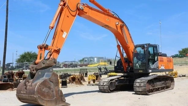 USED 2019 Hitachi ZX350 LC-6N