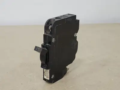 15 Amp, 1 Pole, 120/240 volts Circuit Breaker