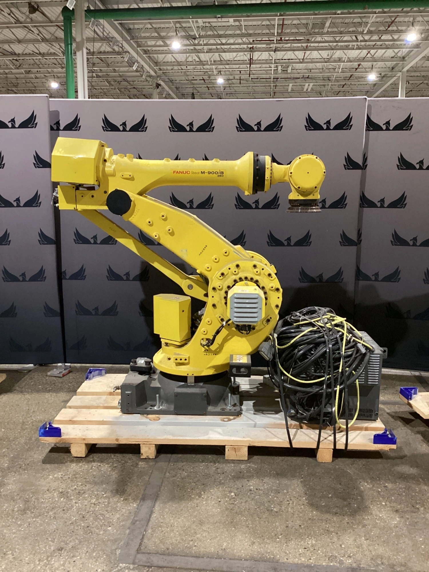 USED 2018 FANUC M-900iB/360 + R-30iB PLUS