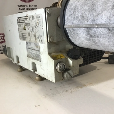 Leybold Sogevac SV4Q Rotary Vane Vacuum Pump – Model 9500549, Single-Stage Oil-Sealed