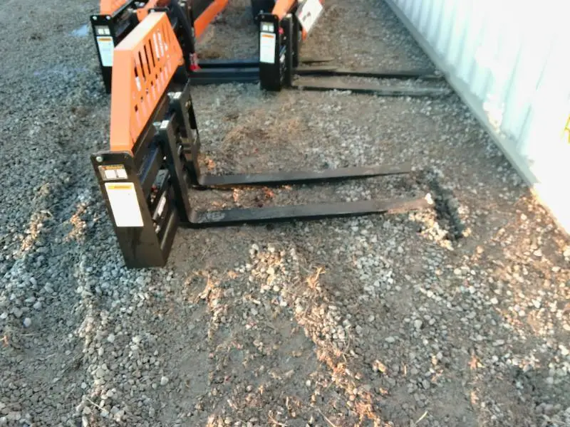 WOLVERINE 48" POWER ADJUSTIBLE FORKS