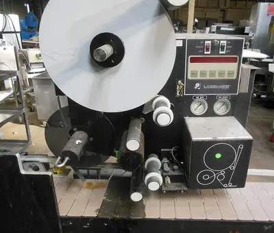 USED LABEL-AIRE 2111-M