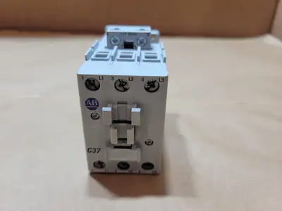 New | in-Stock ALLEN-BRADLEY 100-C37*00 Switchgears British Columbia CA | Lenmark #1438242