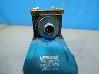 USED VICKERS DG5S833CTMFPA4WLH530EN483
