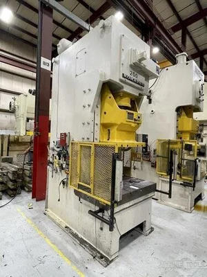 USED 1986 KOMATSU PRESS OBS 200-2