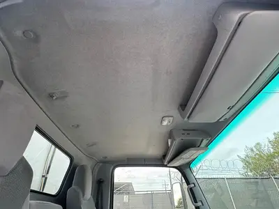 Used 2019 ISUZU NPR XD Reefer Trucks Florida US | Truck and Van Outlet #1509164