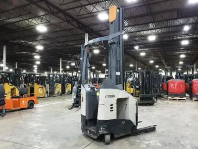 USED 2019 CROWN RM6025-45