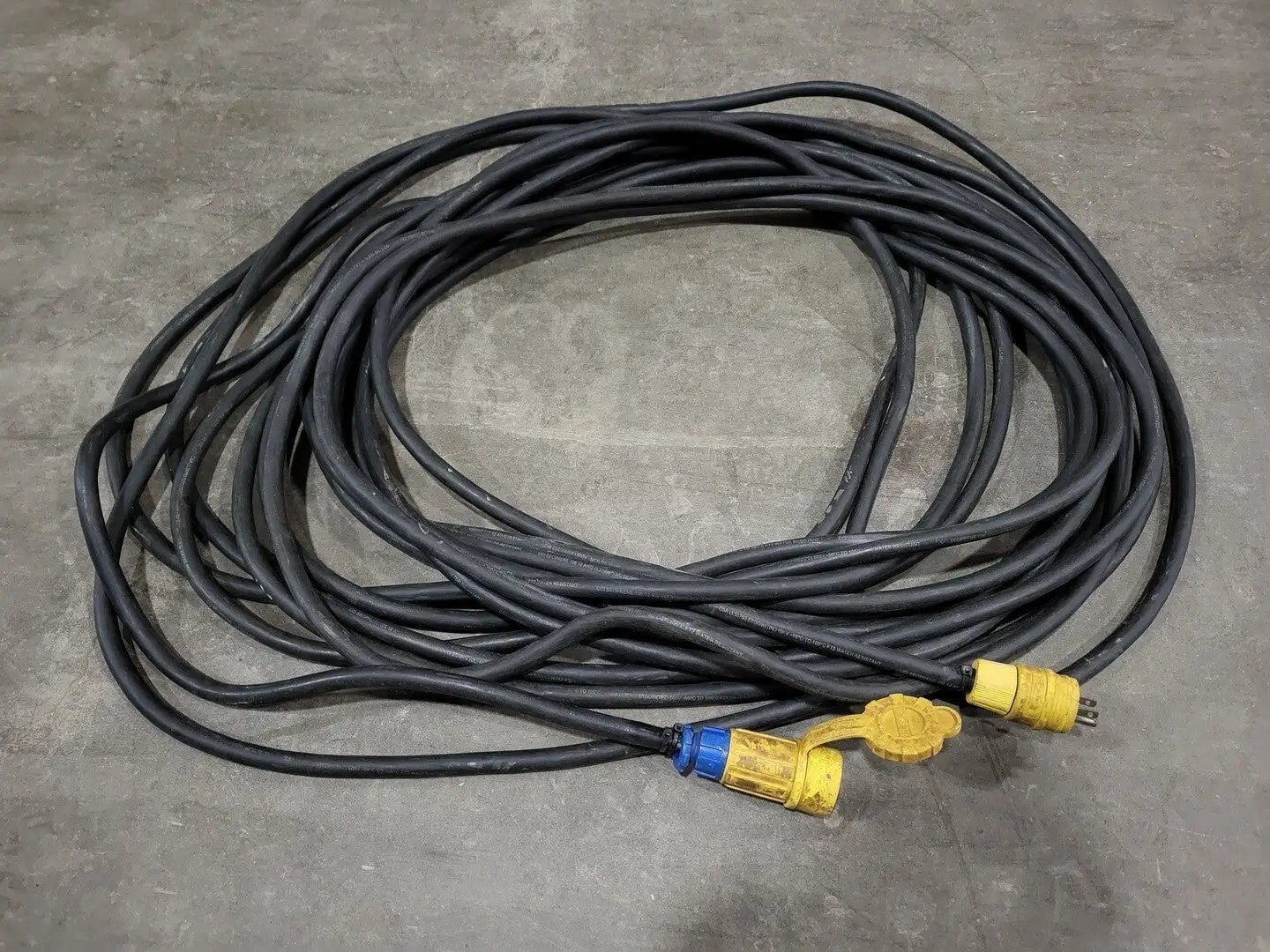 120 ft SEOOW Power Extension Cord 12/3 AWG 15A 125V