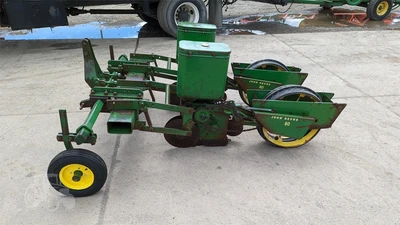 USED JOHN DEERE 80