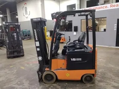 USED 2019 DOOSAN BC15S-5
