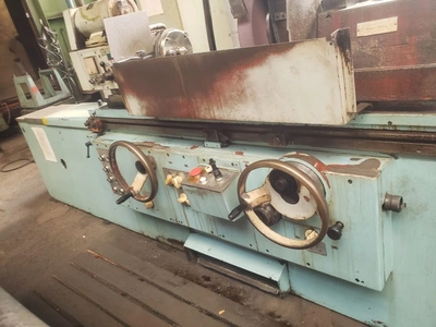 TOS Universal Cylindrical Grinder