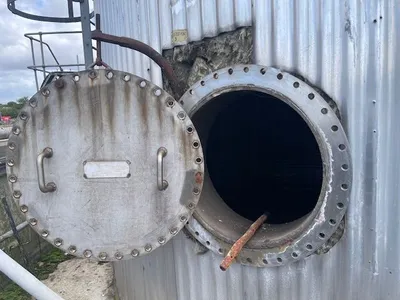 SINCLAIR STAINLESS 100,000 Litre Stainless Steel Tanks | Perry Equipment (4)