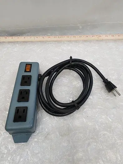 SL WABER MULTIPLE OUTLET STRIP UL605CB-6
