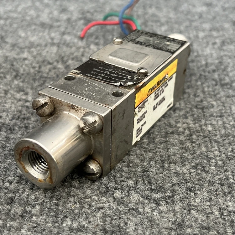 Used ITT 232P44C6 Pressure Switches California US | Davliegogo LLC #1707090