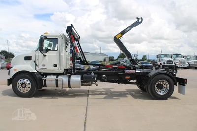 New | in-Stock 2025 MACK MD6 Hooklifts & Roll-Offs Texas US | Roll Off Truck World #1491879