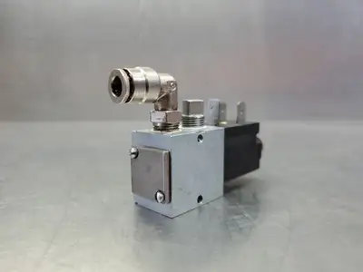 Numatics L01SA4592000030 4-Way Solenoid Valve, 150PSIG. 6D-5