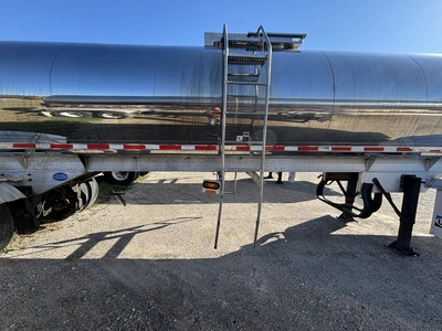 Used 2021 WALKER MILK TANKER TRAILER Liquid Supply Trailers Michigan US | Miedema Asset Management Group #1709468