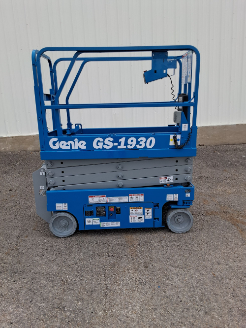 USED 2018 Genie GS-1930