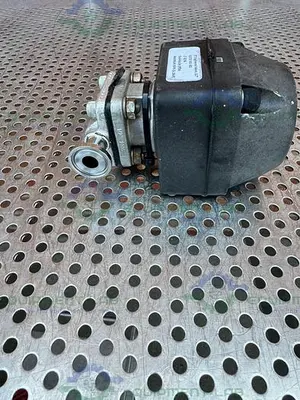 USED ITT PURE FLO .5-316L-RA20MAX-CWP150 DIAPHRAGM VALVE W/ 1/2" SANITARY FITTING