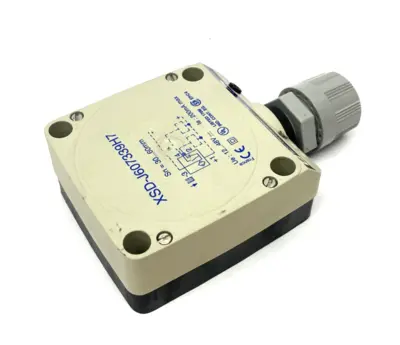 Used Telemecanique Inductive Proximity Sensor 60mm Sn 80x80x40 Proximity Sensors Michigan US | Maverick Industrial Sales #1398831