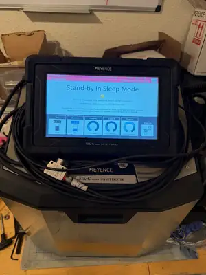 USED 1900 KEYENCE MK-G1000