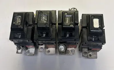 Used BULLDOG ELECTRIC P260 Circuit Breakers | Surplus Asset Holdings #1189345