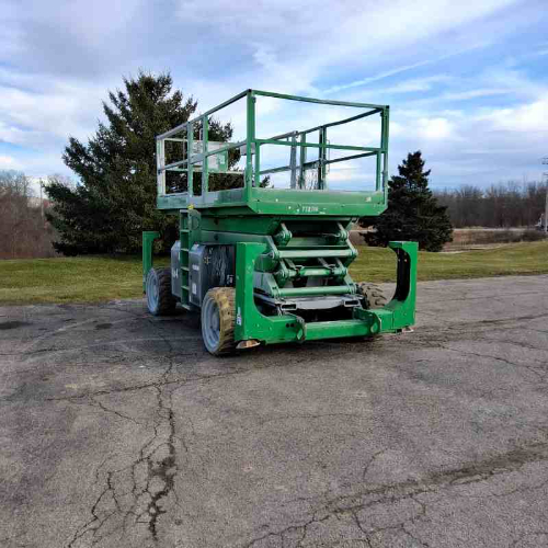 Used 2015 Genie GS-4390RT Scissor Lifters Wisconsin US | Stack Equipment #925027