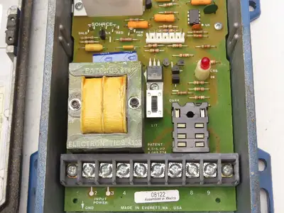 Used CUTLER HAMMER _UNKNOWN_ Proximity Sensors Indiana US | Arrow Industrial #1316765