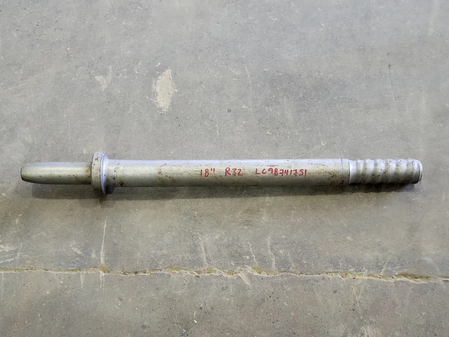 18"Shank End Rod R32, LC98741751