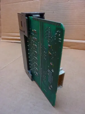 USED ALLEN BRADLEY 1746-IA8 SER A