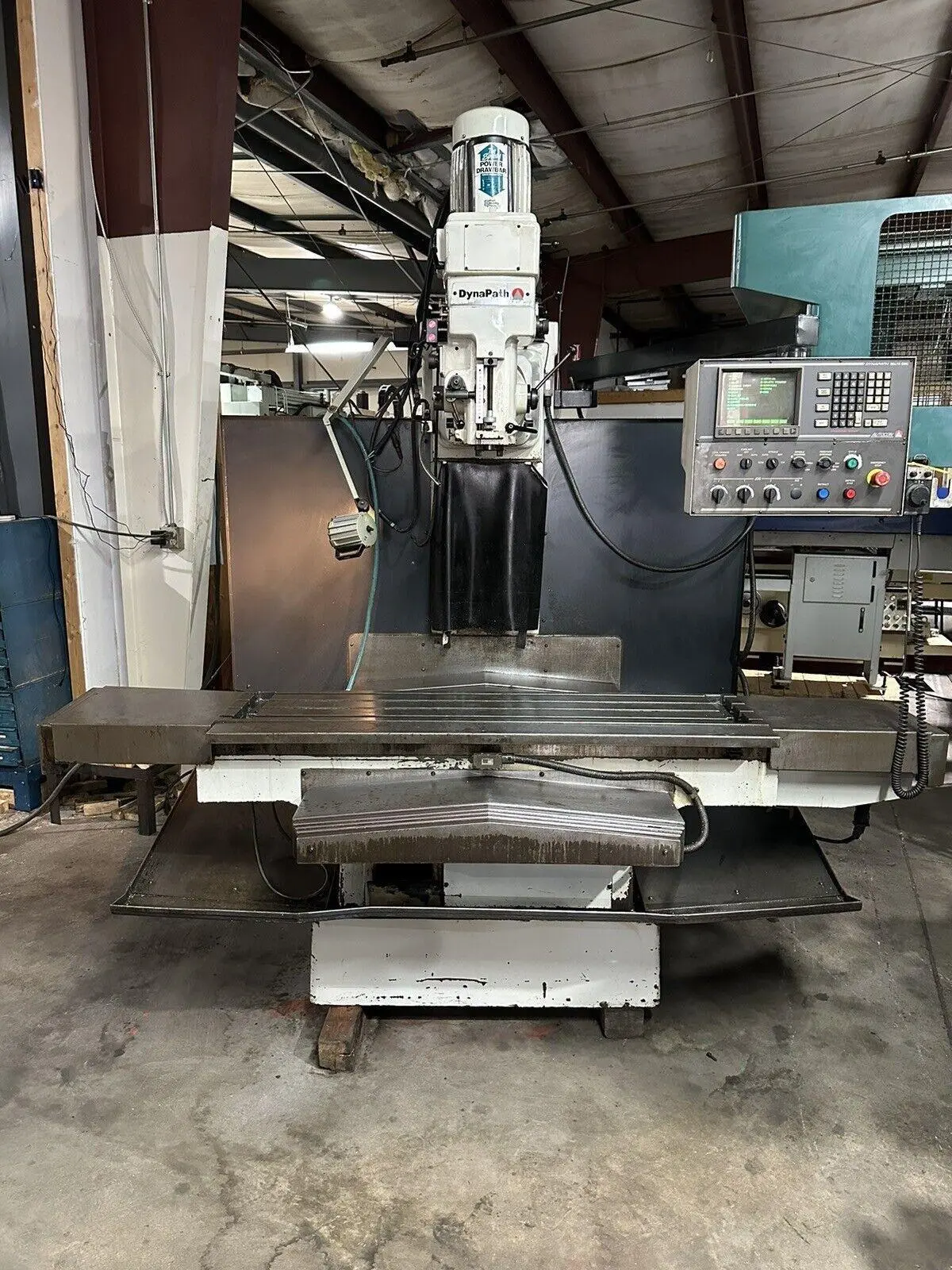 USED 1999 HURCO DYNAPATH 750