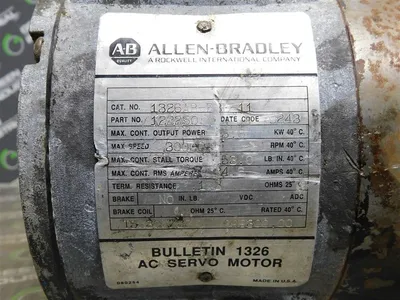 Allen Bradley 1326AB-B3E-11 AC Servo Motor 3.8 kW 3000RPM Chipped Connector Used