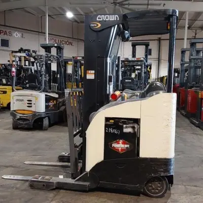 USED 2016 CROWN RR5725-45