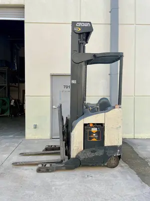 Used 2014 CROWN RR5725-35 Reach Trucks Texas US | TB Forklifts #1274876