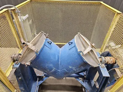 Used Twin Shell Blender, 5 Cubic Feet