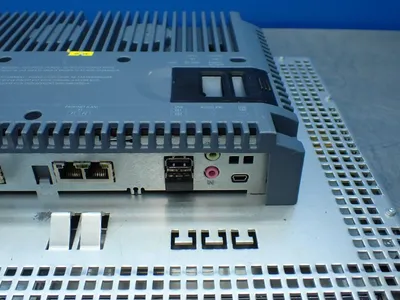 USED SIEMENS 6AV2 1240QC020AX0