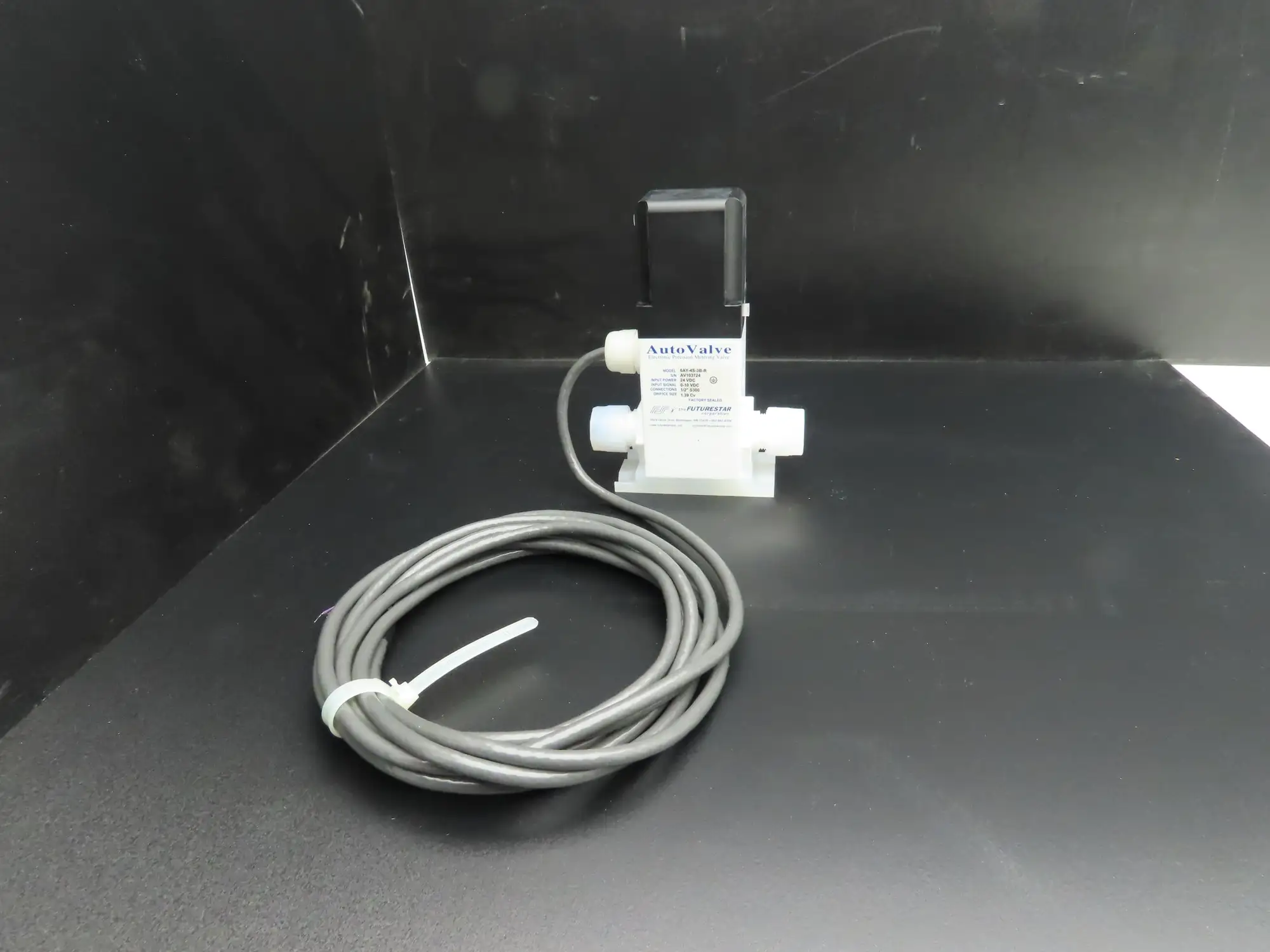 Futurestar 6AY-4S-3B-R Auto Valve 1/2" Tube 24VDC Input Power 0-10V Input Signal