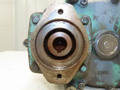 Von Ruden GR70136 Gearbox 7.5:1 Shaft Mount Reducer 1" Input Bore Parallel