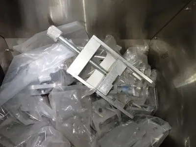 Clamps / Hardware