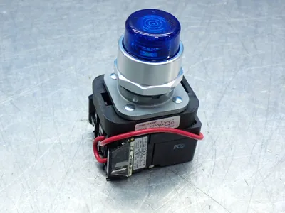 New | in-Stock ALLEN BRADLEY 800TCQTH2B Light Source Equipment Ohio US | HGR 24 #907539