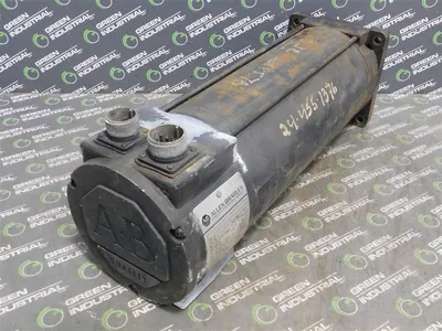 Allen Bradley 1326AB-B3E-11 AC Servo Motor 3.8 kW 3000RPM 153LB.IN. Used