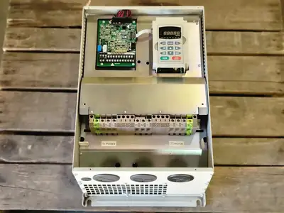 USED DELTA ELECTRONICS INC VFD300V43A-2