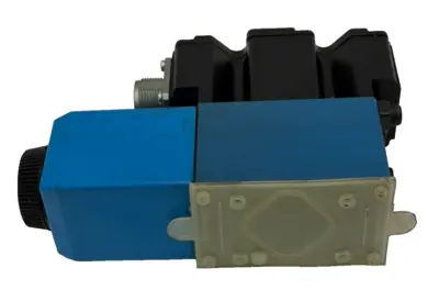NEW EATON VICKERS KBCG-3-100D-Z-M1-2-A-PE7-H1-10 PROPORTIONAL VALVE