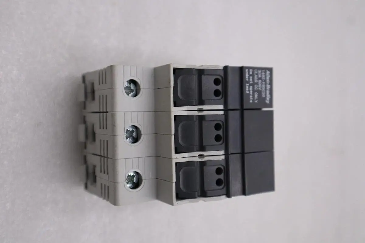 NEW OPEN BOX AB Allen-Bradley 1492-FB3C30 3-Pole Fuse Holder STK H1115A