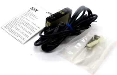 NEW OMRON OMRON E3X-H11 10-30 VDC E3XH11