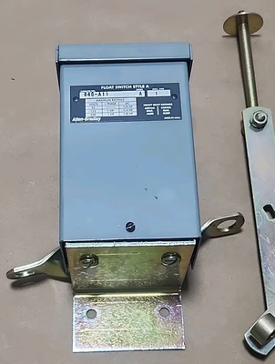 NEW Allen-Bradley 840-A11