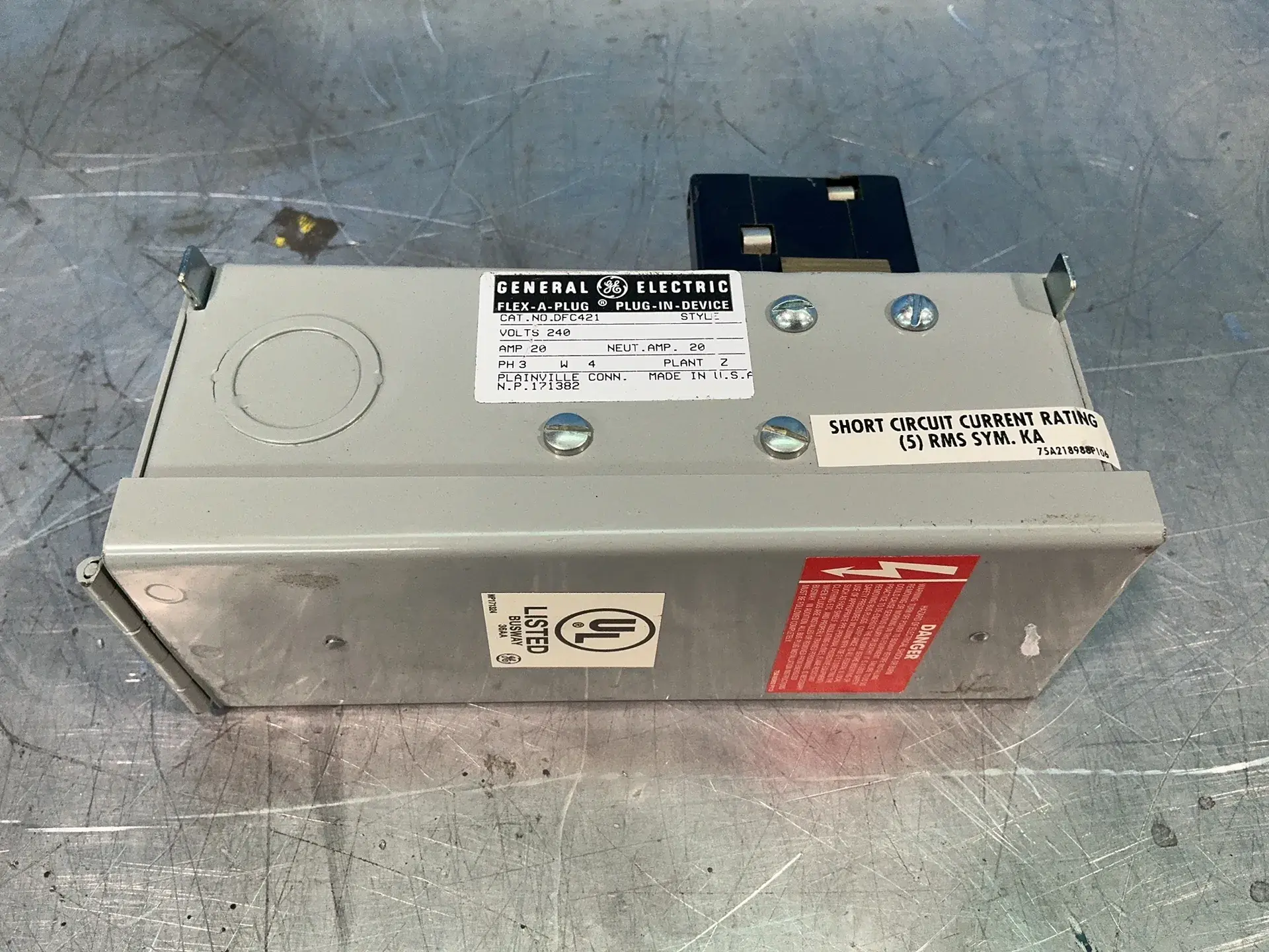 Used GENERAL ELECTRIC DFC421 Bus Bars & Plugs Ohio US | HGR 24 #1359032
