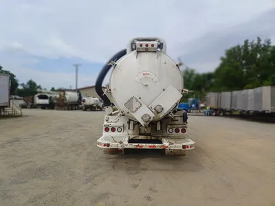 2013 KEITH HUBER Liquid Ring Baron Code & Non-code Liquid Vacuum Tankers | American Contractors Equipment Supply (4)